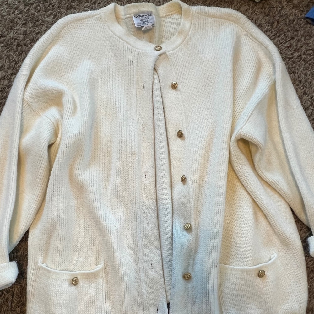 Vintage College Point 100% acrylic cream knit sweater gold buttons size large